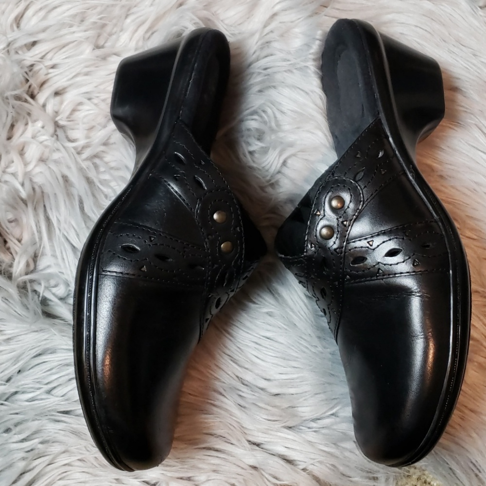 Clark’s Shoes - Picture 4 of 6